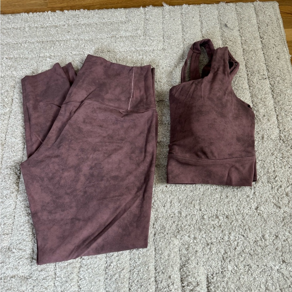 Nike Mauve Tie-Dye High-Waist Leggings with Matching Sports Bra